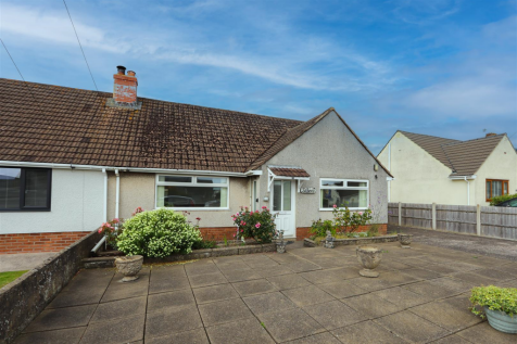 3 bedroom semi-detached bungalow for sale