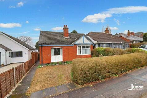 2 bedroom semi-detached bungalow for sale