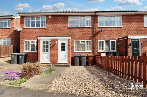 2 bedroom town house for sale