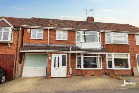 4 bedroom semi-detached house for sale