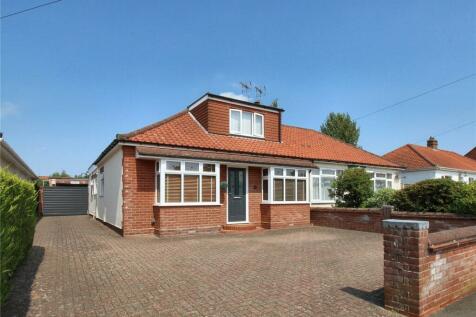 4 bedroom semi-detached house for sale