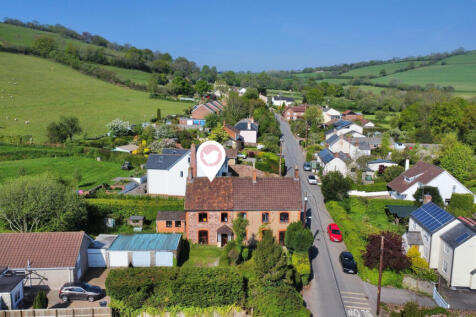 2 bedroom semi-detached house for sale