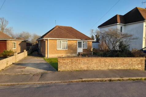 Cherry Avenue, Yapton 2 bed detached bungalow for sale
