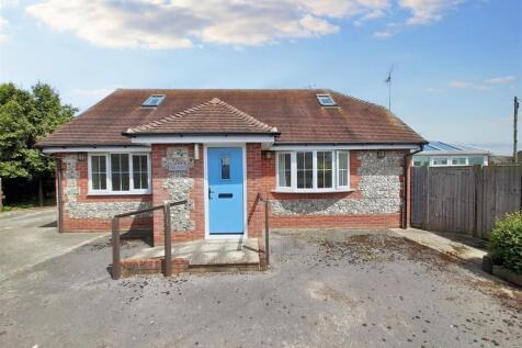 2 bedroom detached house for sale