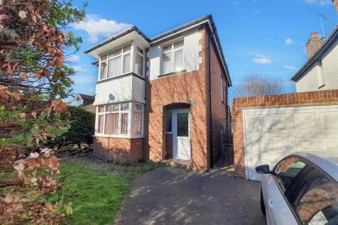 Murina Avenue, Bognor Regis 3 bed detached house for sale