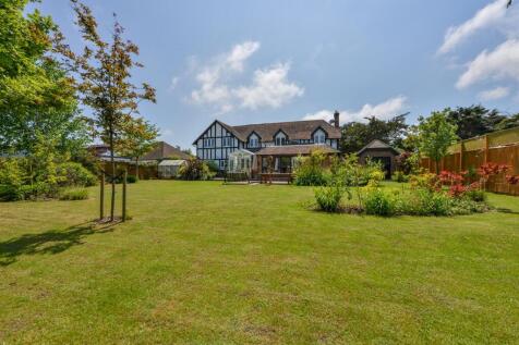 Molehill Road, Chestfield, Whitstable 4 bed detached house for sale