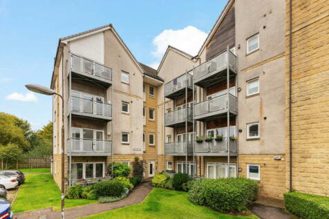 2 bedroom ground floor flat for sale