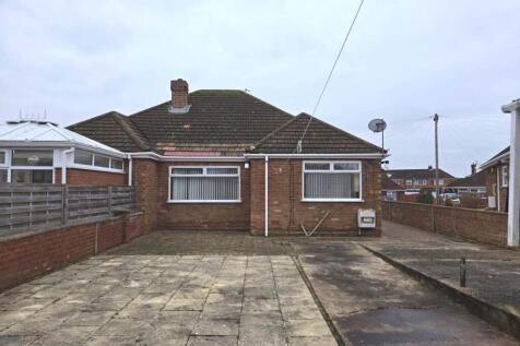 2 bedroom semi-detached bungalow for sale