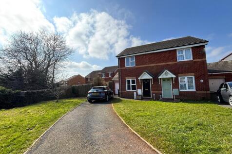 2 bedroom semi-detached house for sale