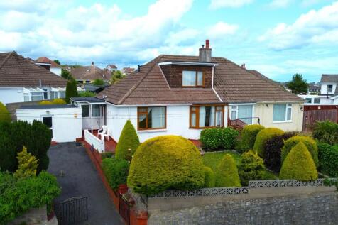 4 bedroom semi-detached bungalow for sale