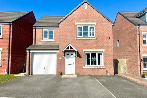 4 bedroom detached house for sale