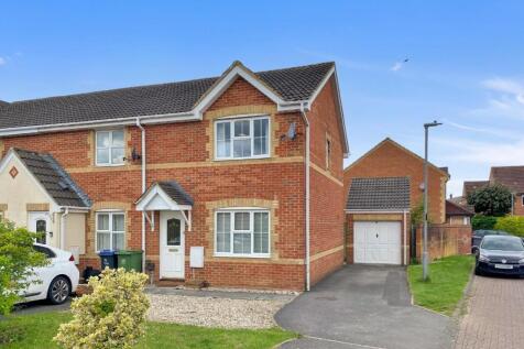 3 bedroom end of terrace house for sale
