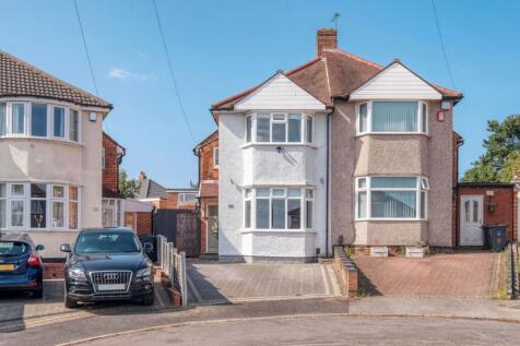 Stancroft Grove, Birmingham, B26 3 bed semi