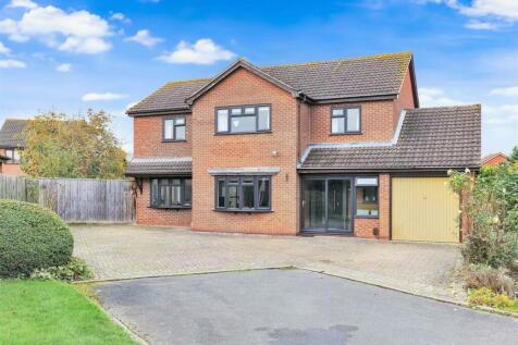 5 bedroom detached house for sale