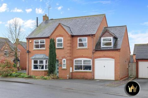 5 bedroom detached house for sale