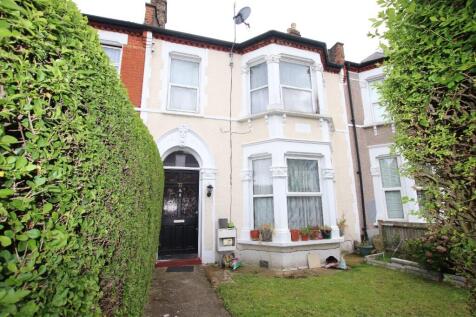 Birkhall Road, London SE6 3 bed terraced house for sale