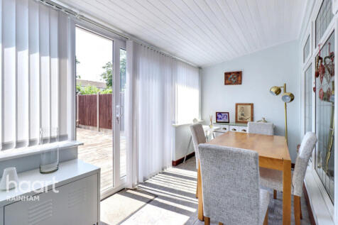 Whybridge Close, Rainham, RM13 8BD 3 bed terraced house for sale