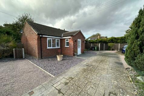 2 bedroom detached bungalow for sale