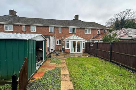 4 bedroom terraced house for sale