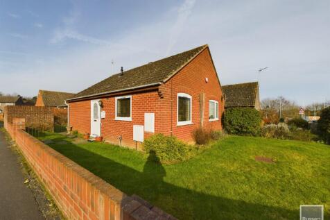 2 bedroom detached bungalow for sale
