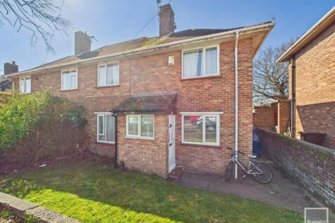 5 bedroom semi-detached house for sale