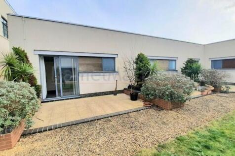 Courtlands, Hayes Road, Sully... 1 bed terraced bungalow for sale