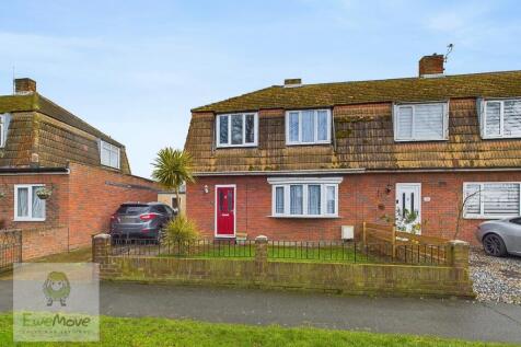 Green Lane, Isle Of Grain, Rochester... 3 bed end of terrace house for sale