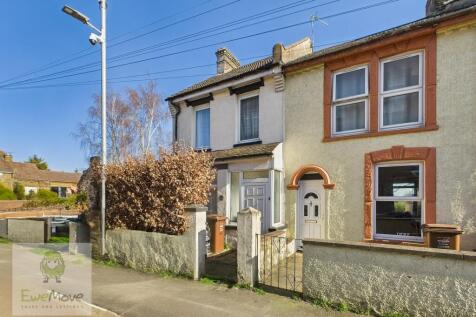 Gordon Road, Strood, Rochester, ME2 3HJ 3 bed end of terrace house for sale