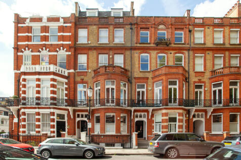 London SW5 2 bed duplex for sale
