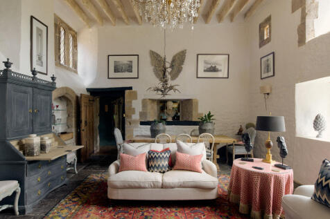 Pulborough, West Sussex 9 bed detached house for sale