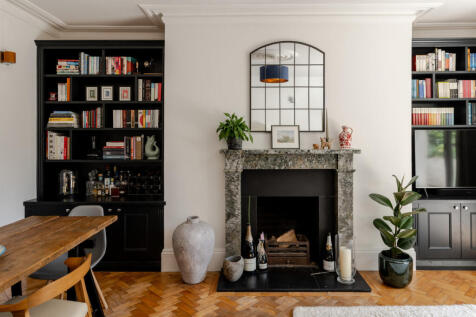 Camberwell Grove, London SE5 2 bed flat for sale