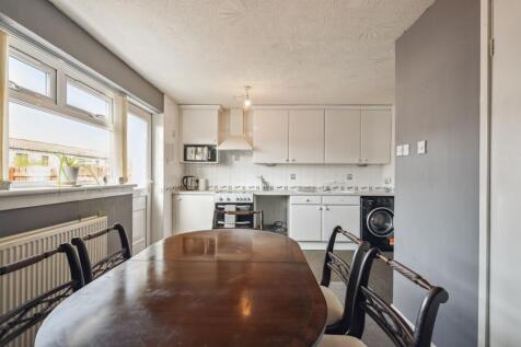 Staunton Rise, Livingston, EH54 2 bed terraced house for sale