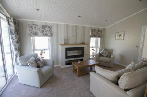 2 bedroom lodge for sale