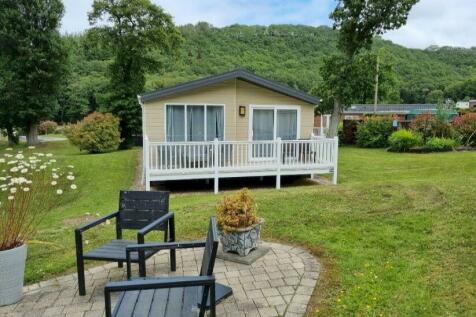 2 bedroom lodge for sale