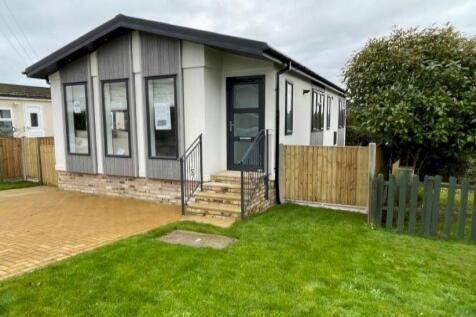 2 bedroom park home for sale