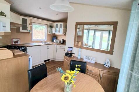 2 bedroom caravan for sale