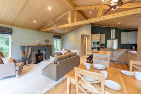 Lakeside Lodge Buck Yeats Lodge Park... 2 bed apartment for sale