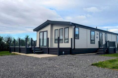 Poulton Plaiz Leisure Park... 2 bed lodge for sale