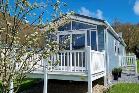Two Bed Private Sale Stately Albion... 2 bed apartment for sale