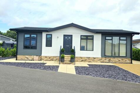 2 bedroom park home for sale