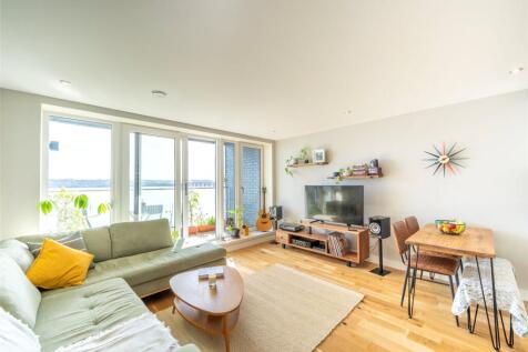 Riverside Drive, Dundee, Angus 2 bed apartment for sale