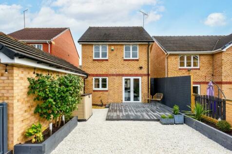 3 bedroom detached house for sale