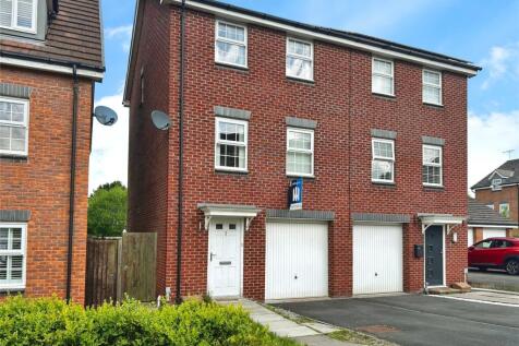3 bedroom town house for sale
