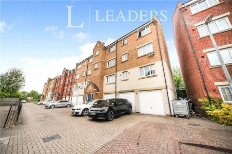 Luton Road, Dunstable, Bedfordshire 2 bed apartment for sale