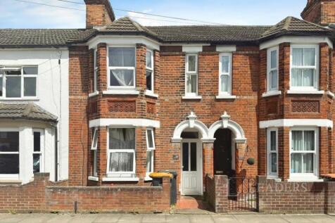 Pembroke Street, Bedford, Bedfordshire 3 bed terraced house for sale