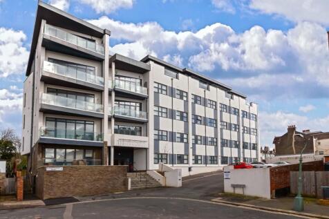School Road, Hove 2 bed apartment for sale