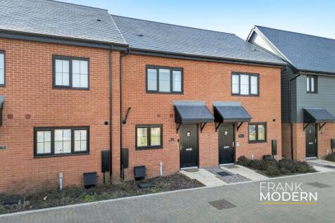 Tilgate Road, Hampton Water, PE7 2 bed terraced house for sale
