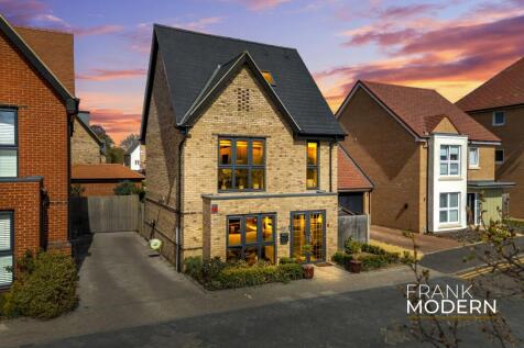 Memorial Way, Peterborough, PE3 3 bed detached house for sale