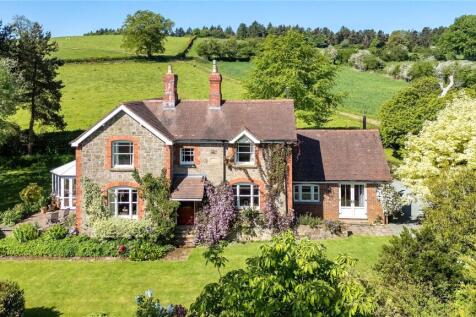 Knighton, Shropshire Borders, LD7 4 bed detached house for sale