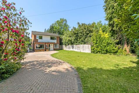 Sandhurst Road, Wokingham RG40 4 bed detached house for sale
